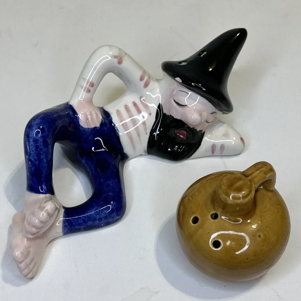 As Is Vintage Hillbilly Drunk Jug Moonshine Salt Pepper Shakers CHIPPED READ